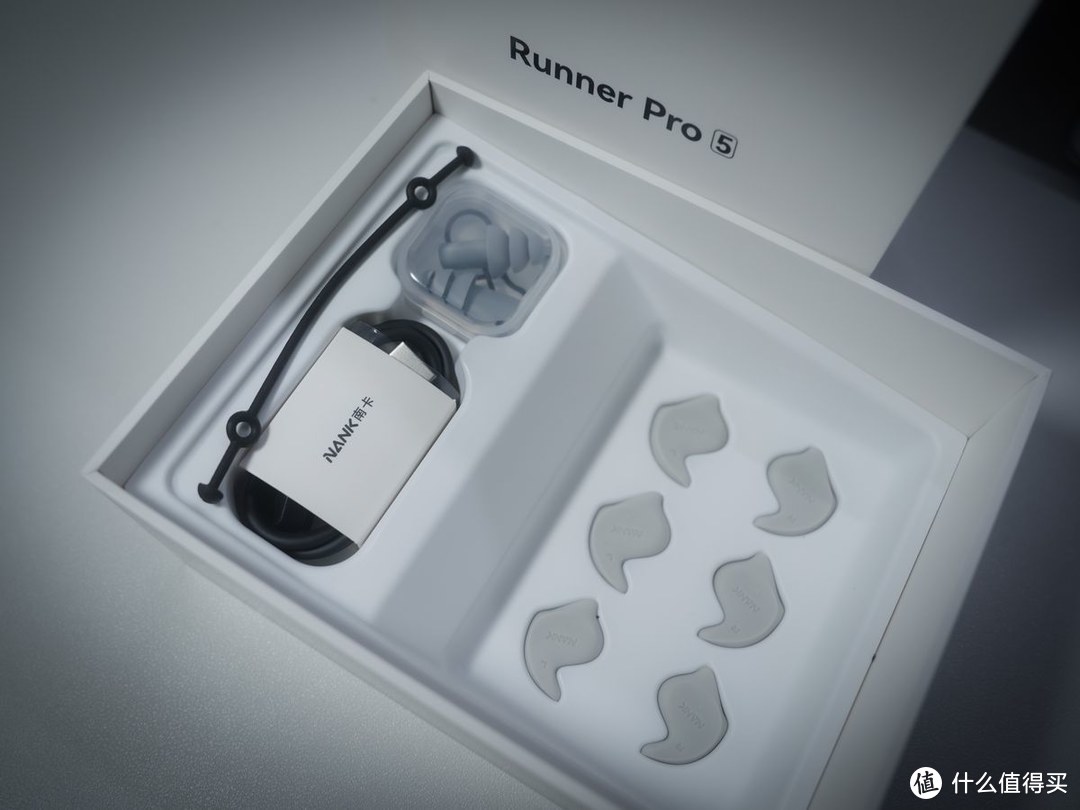 耳挂角度可调，舒适再升级：南卡Runner Pro5骨传导耳机体验