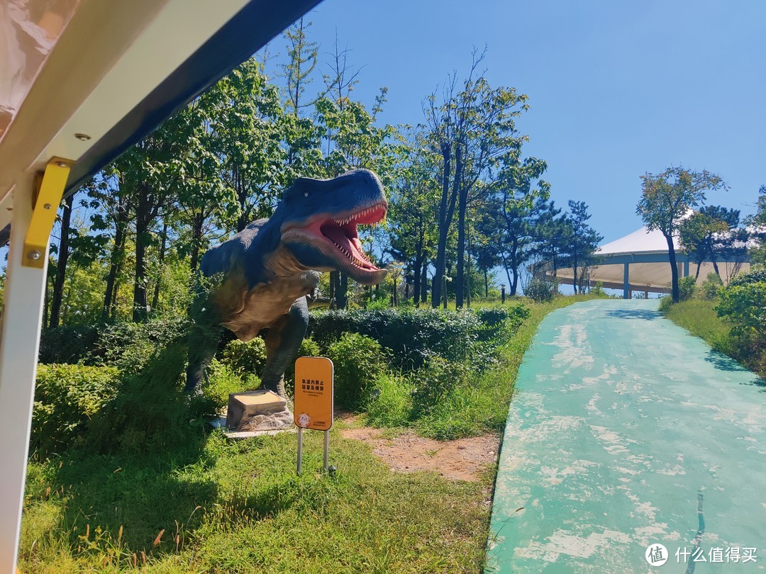 周末带娃好去处，游乐设施、花草树木、大连gai溜子这里都有——山海奇幻谷