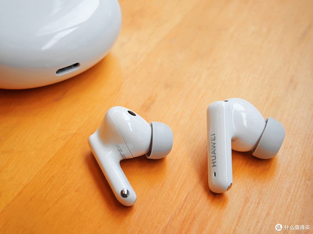 中端降噪小王子，华为FreeBuds 6i真无线耳机评测