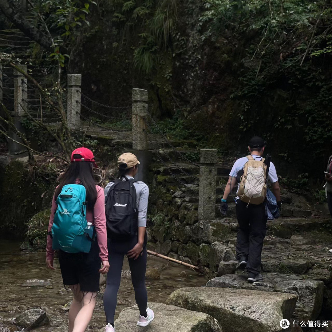 “人就应该呆在一个没有天花板的地方”❗