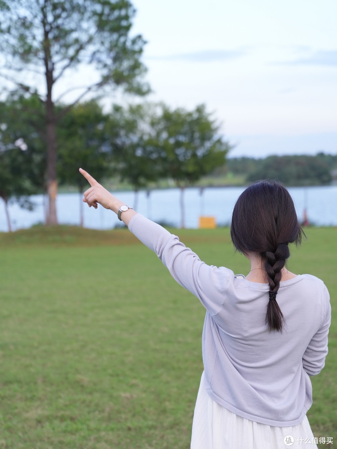 秋天的公园真的很好拍 服饰、拍照姿势全攻略 想不美都难