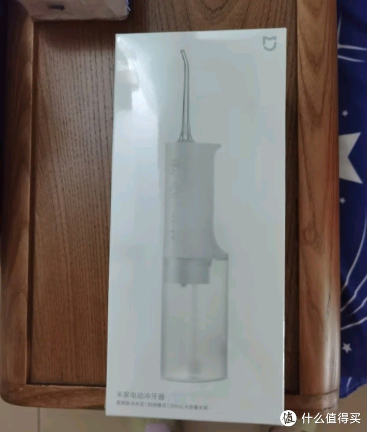 小米冲牙器，让牙齿更健康！