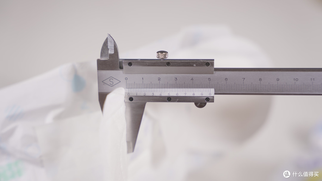 姨妈巾怎么选？10款超薄日用卫生巾横评，竟然不是越贵的越好用！