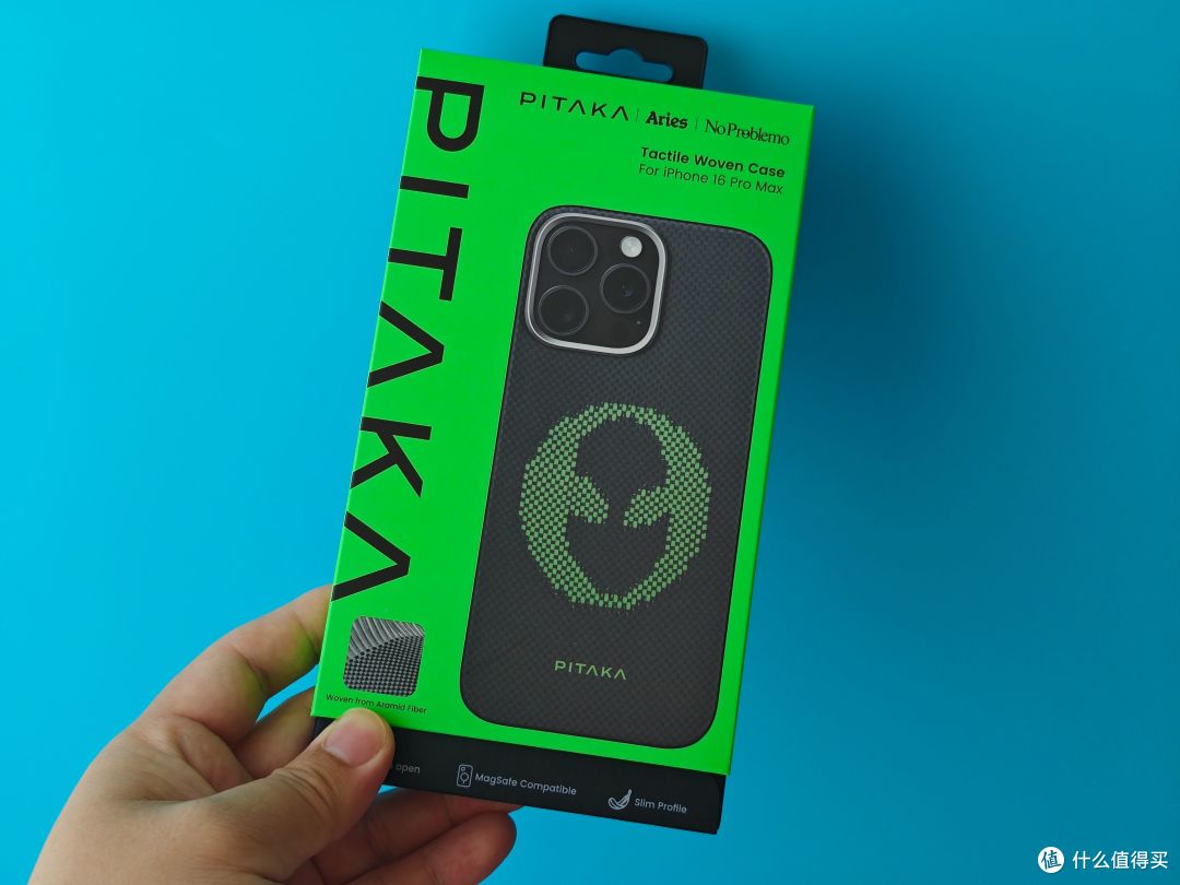 手持iPhone15和16两代 Pro Max 聊聊使用感受的差异