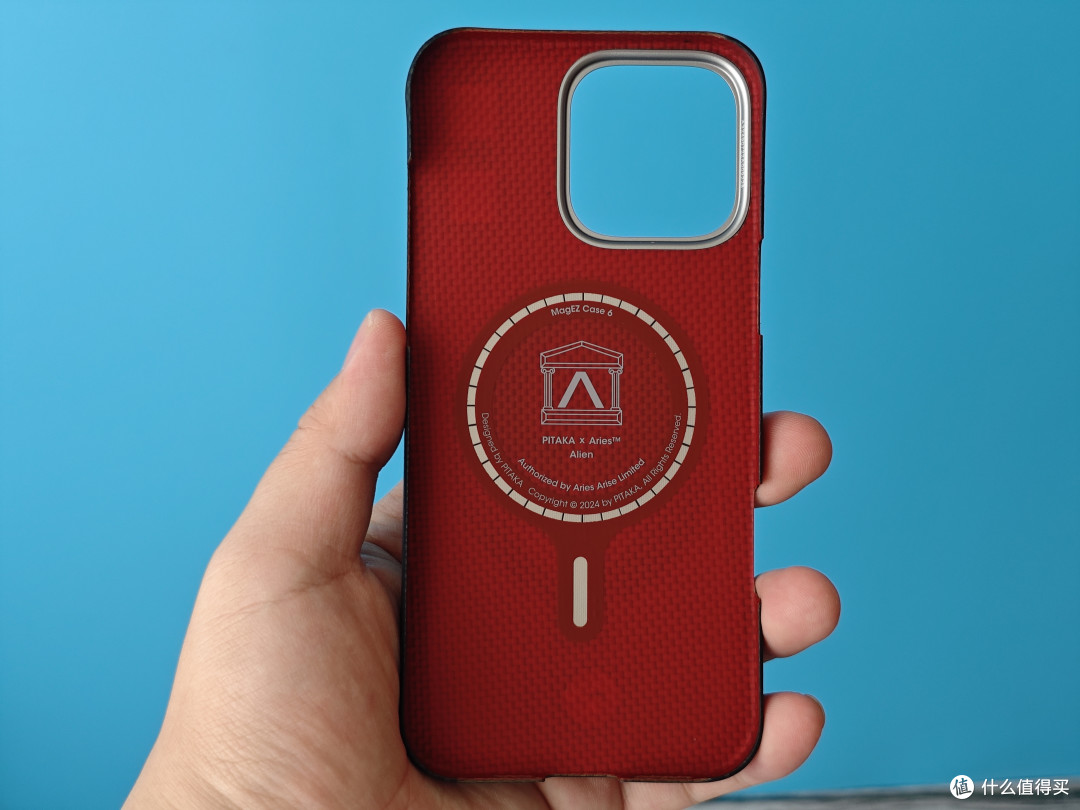 手持iPhone15和16两代 Pro Max 聊聊使用感受的差异