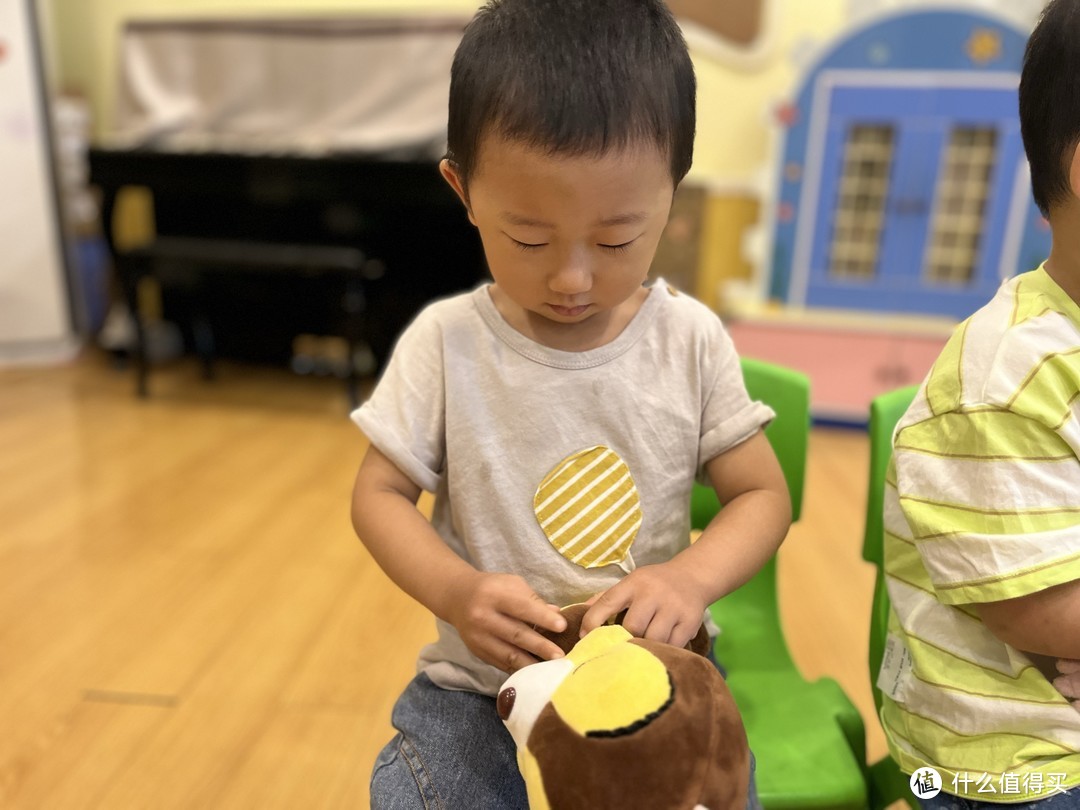 宝贝，恭喜你顺利进入幼儿园，跑进学习知识的赛道，别着急慢慢来就好～