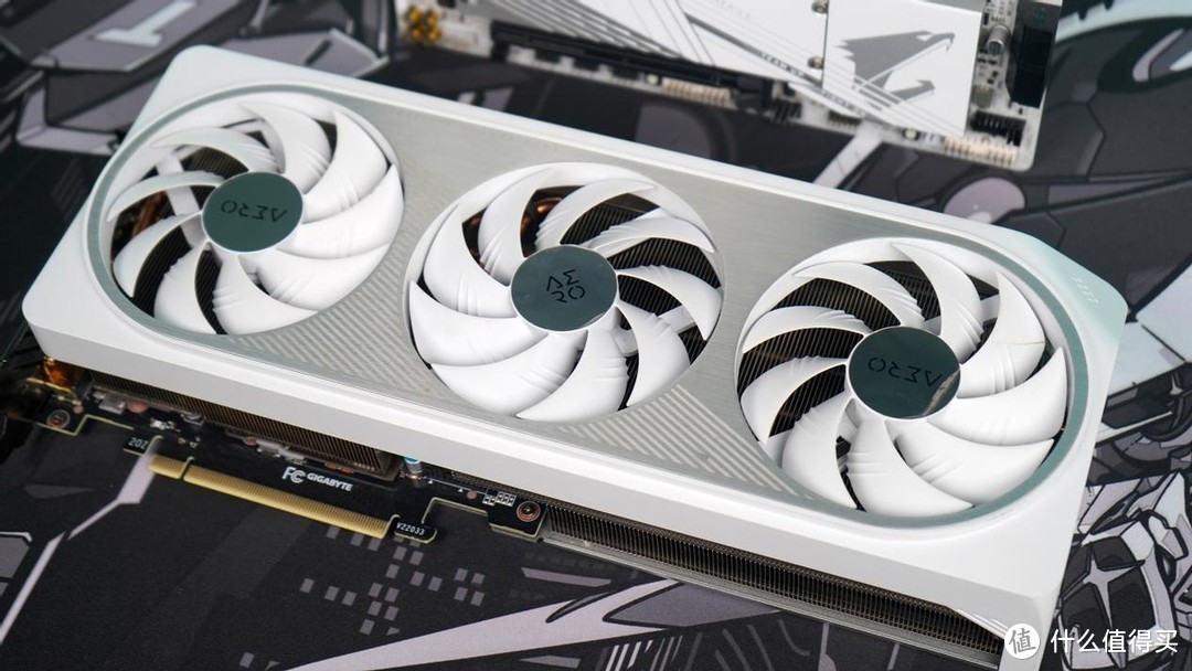 游戏神U+技嘉B760M冰雕X+技嘉4070Ti ，打造纯白海景房RGB主机