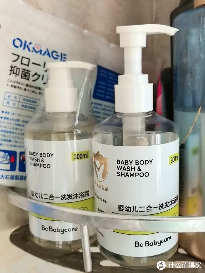 宝宝肌肤的温柔守护者！Babycare二合一洗发沐浴液，亲子沐浴的甜蜜秘密