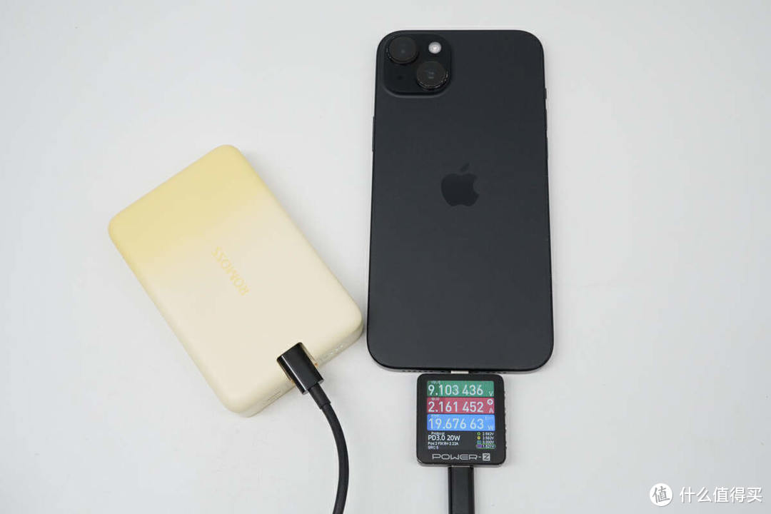 为你的 iPhone16 挑选精致配件，罗马仕磁吸充电宝评测