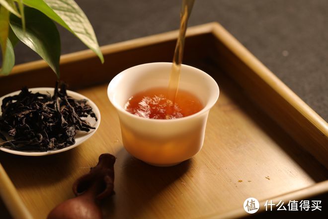 黄金段泥紫砂壶适合泡什么茶？