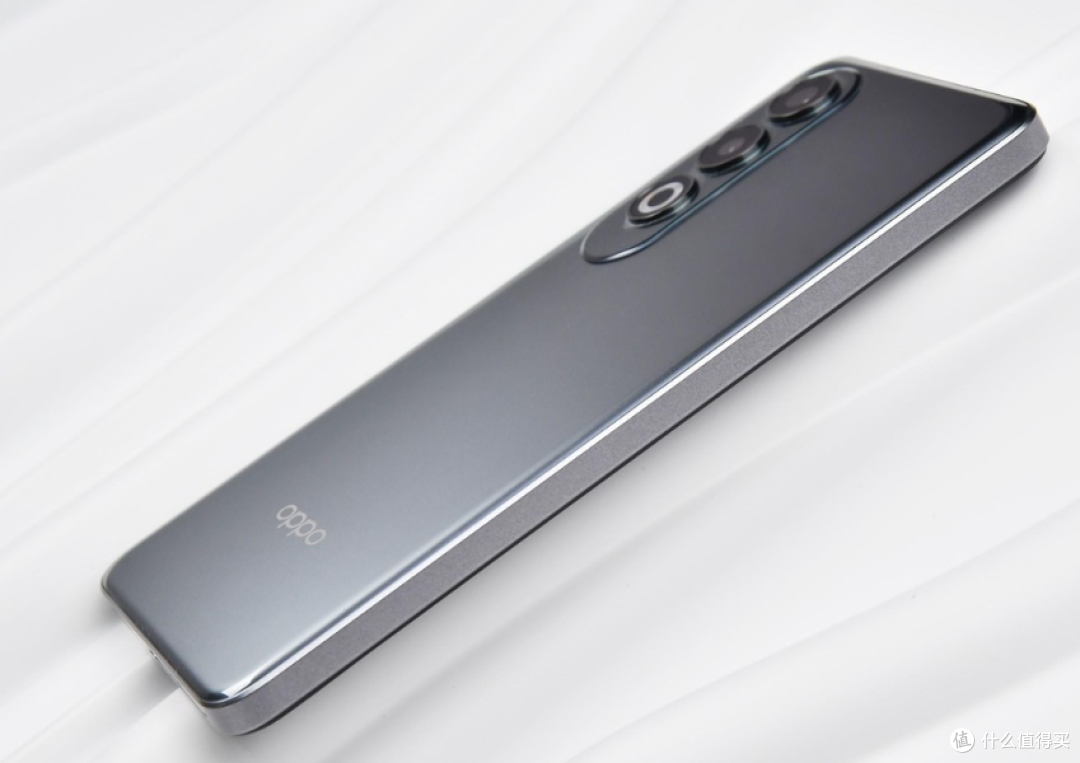 2000元以内，性能与品质兼备的手机推荐：让你的每一分钱都物超所值！