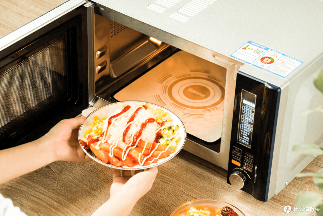 微波炉和烤箱哪个更好更实用？二选一哪个好？分别用了一年后才知差距！