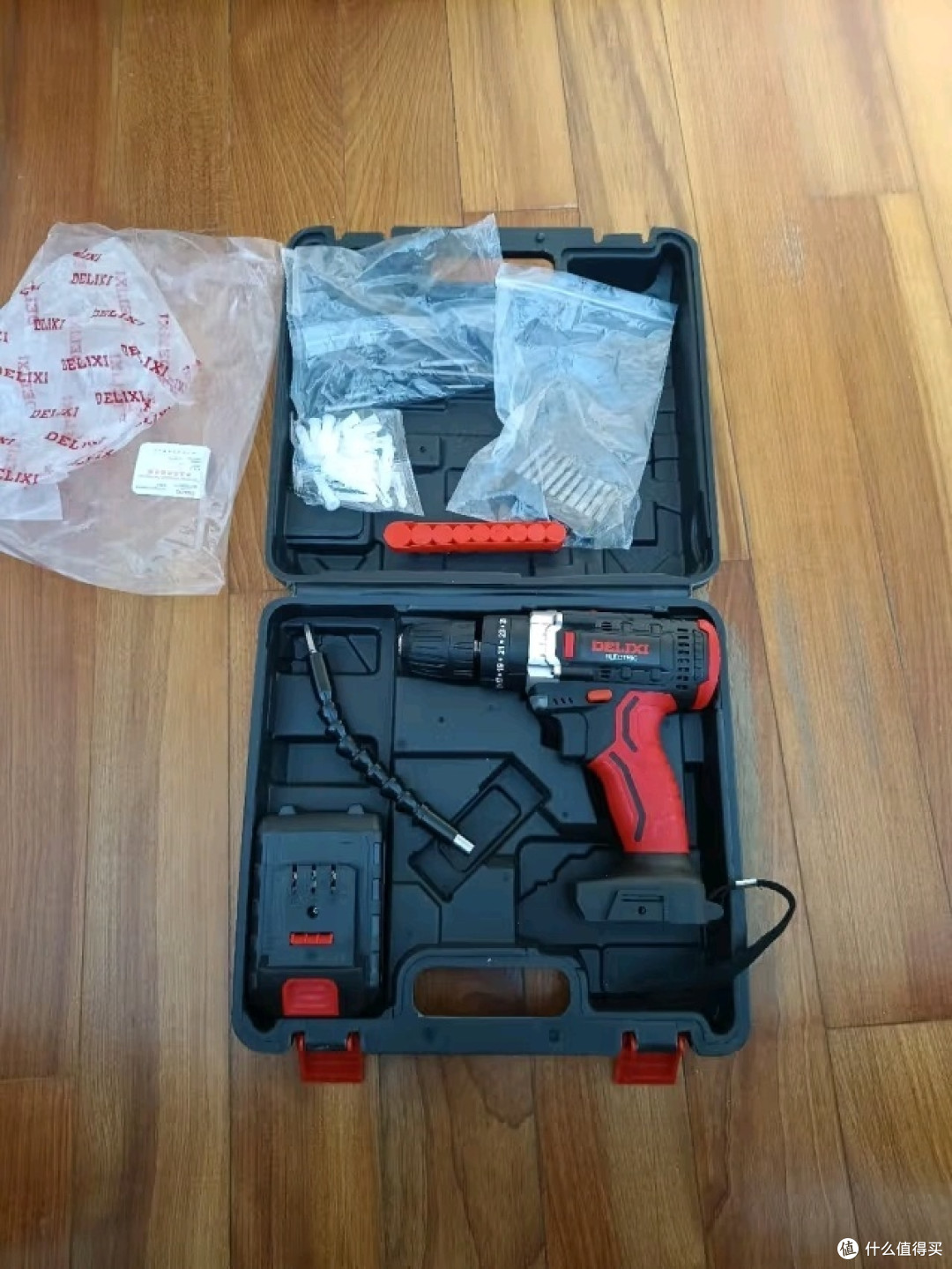 德力西手电钻锂电钻，无刷电机设计，性能卓越！