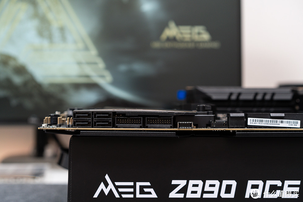 【首发】更快更强更全面，微星MEG Z890 ACE 主板抢先开箱体验