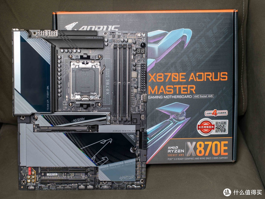 配置拉满、轻松超频，技嘉X870E AORUS MASTER超级雕主板测评