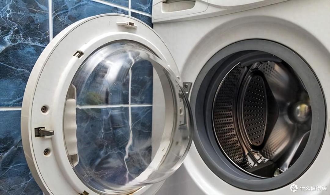 小天鹅和海尔洗衣机哪个好？售后师傅道出实情：对比一下，区别很明显！