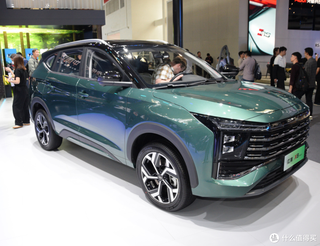 10.98万元插电式混合动力中型SUV：江淮X8 PHEV