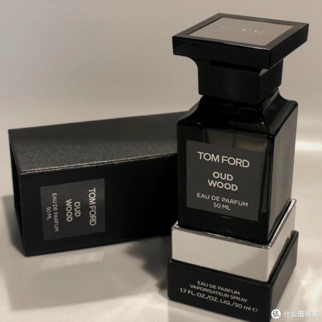 Tom Ford乌木沉香香水：独特的木质东方调魅力