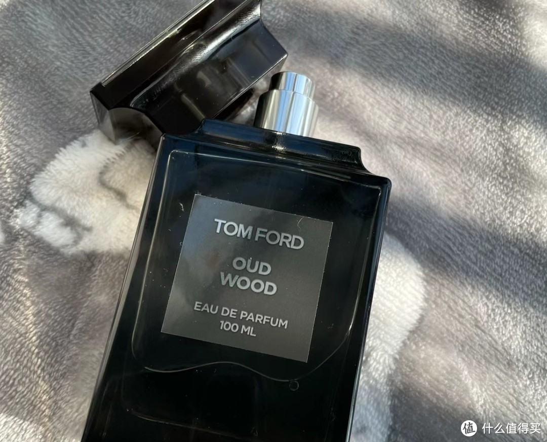 Tom Ford乌木沉香香水：独特的木质东方调魅力