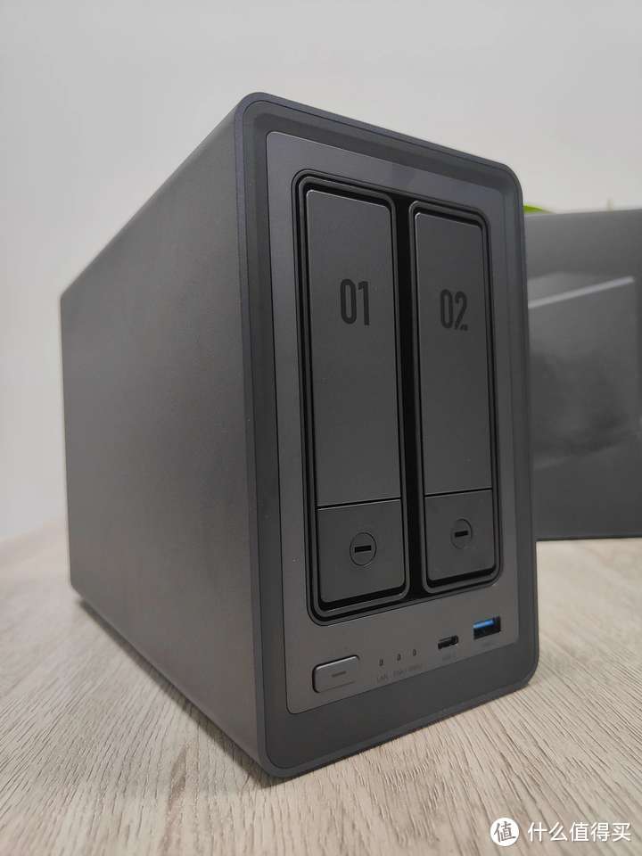 入门级高性价比之选-绿联DXP2800 NAS 开箱展示