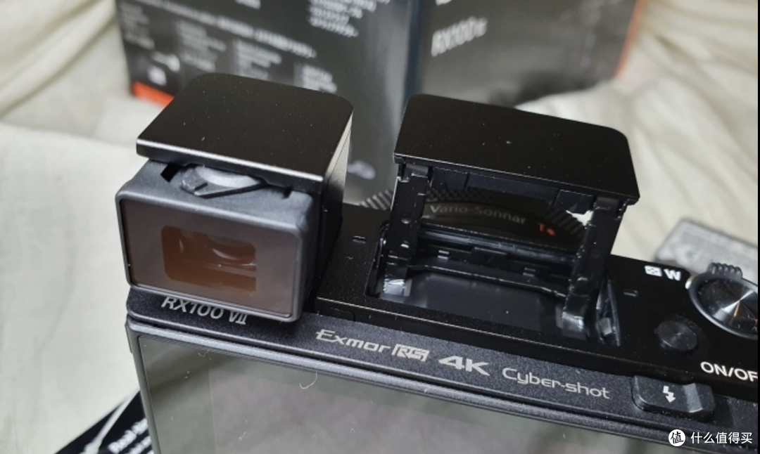 五年过去了，索尼黑卡7还值得买吗？一篇不那么专业的体验测评