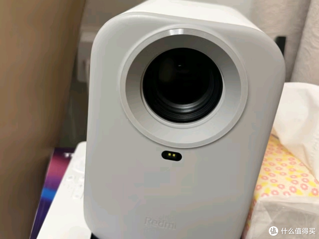 小米投影仪Redmi Lite版，家庭影院新选择？