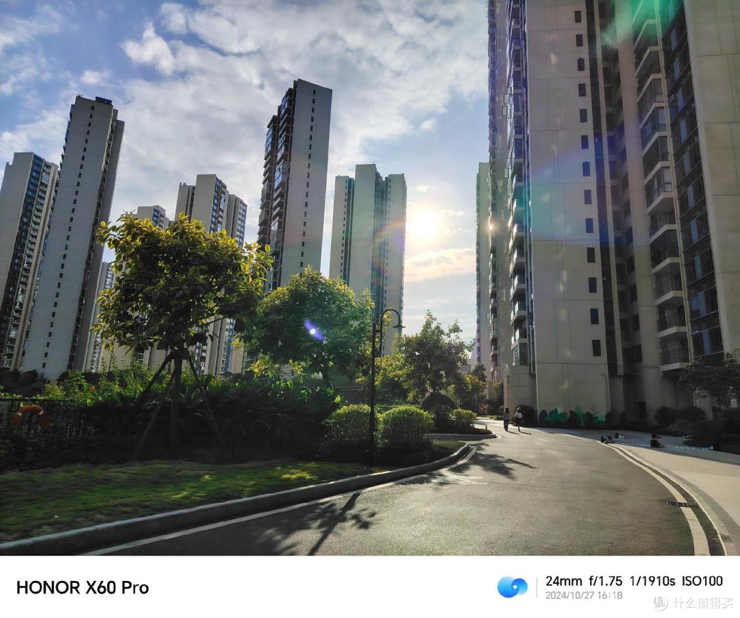 荣耀史上最强千元机,6600mAh电池,三防性能,微曲屏