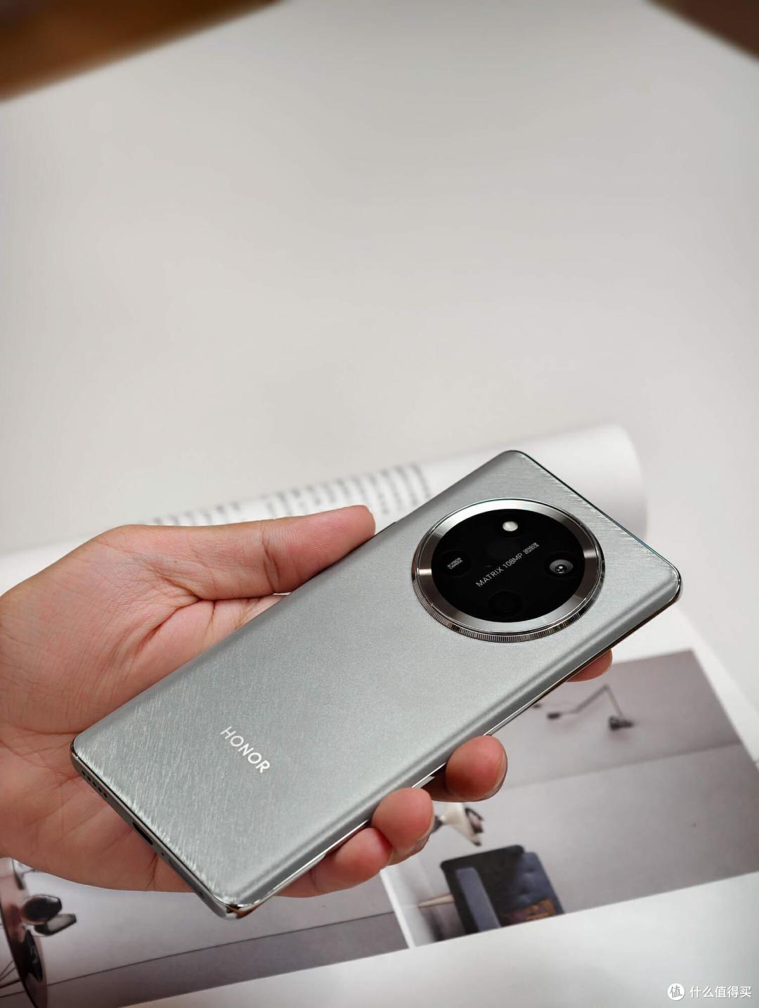 荣耀史上最强千元机,6600mAh电池,三防性能,微曲屏