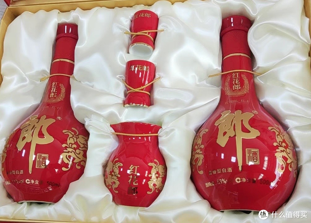 红花郎 10 礼盒：酒中瑰宝，礼中臻品