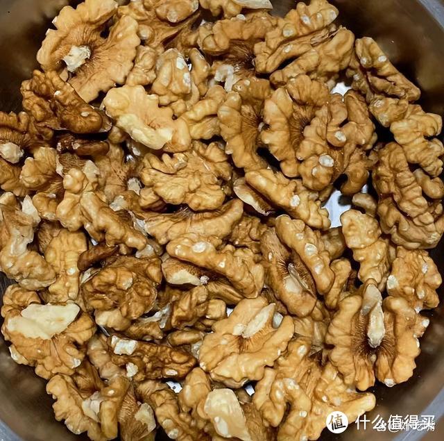 “秋天补阳，手脚不凉”，秋天多吃5种食物，补足阳气温暖过寒冬