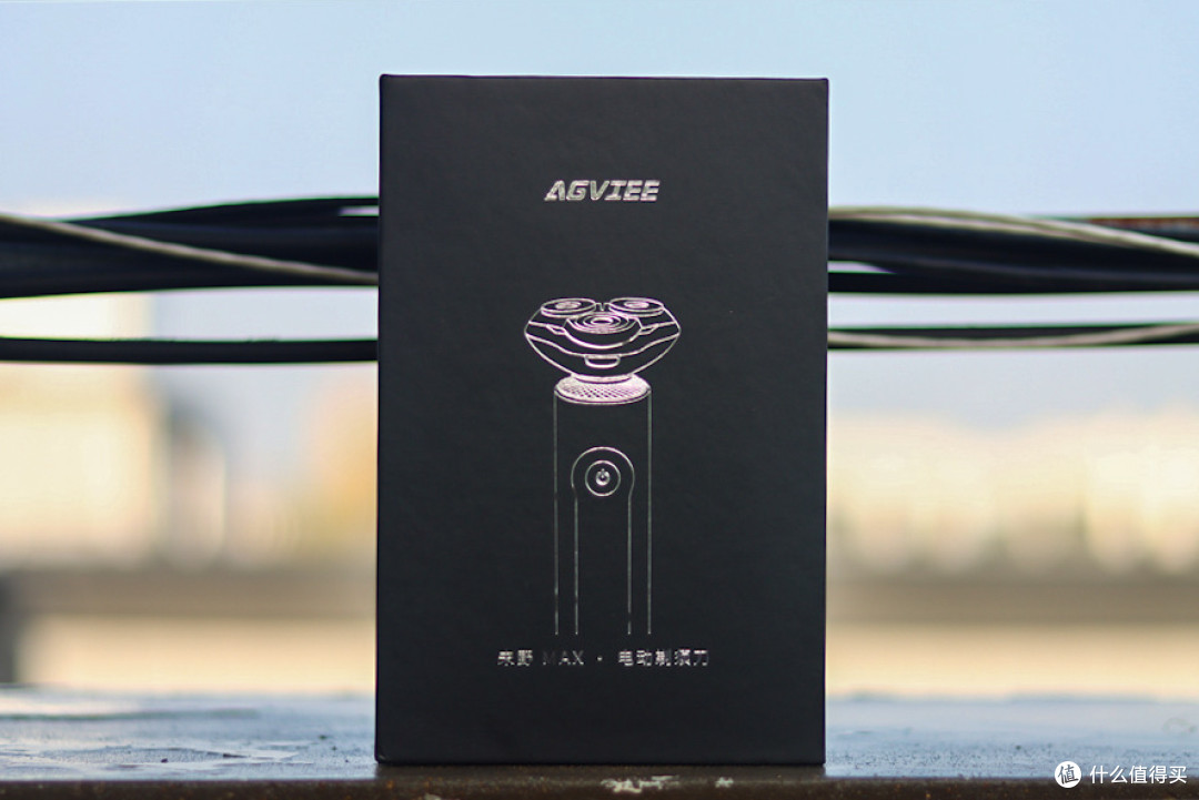 未野 MAX电动剃须刀测评，千元级净须性能不输顶级旗舰