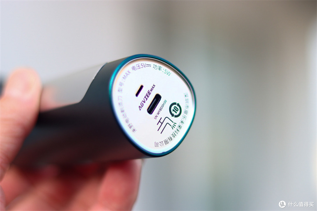 未野 MAX电动剃须刀测评，千元级净须性能不输顶级旗舰