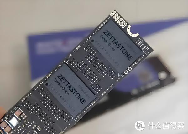 DIY装机必备！全国产SSD来袭，性能狂飙7GB/s！