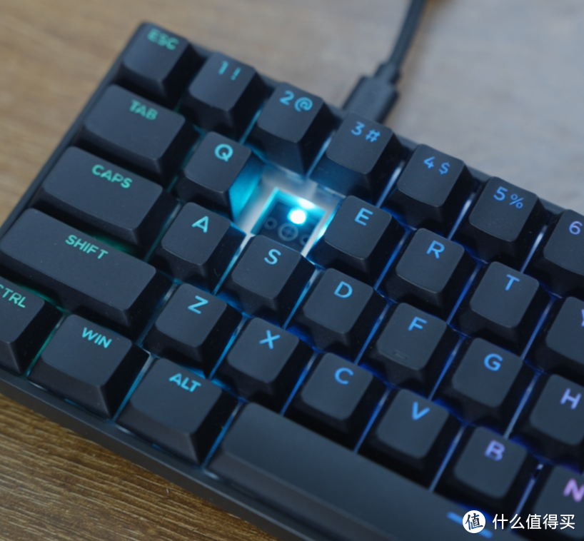 实用至上！又是一把抢到就赚到的卷王磁轴：迈从ACE60 PRO