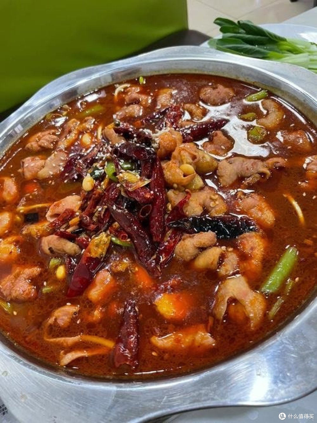 投影仪选购指南：性能参数详解