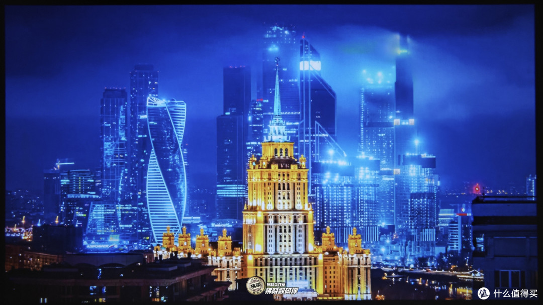 几百预算入手高亮投影，实际观感虚不虚？哈趣Q1投影仪评测