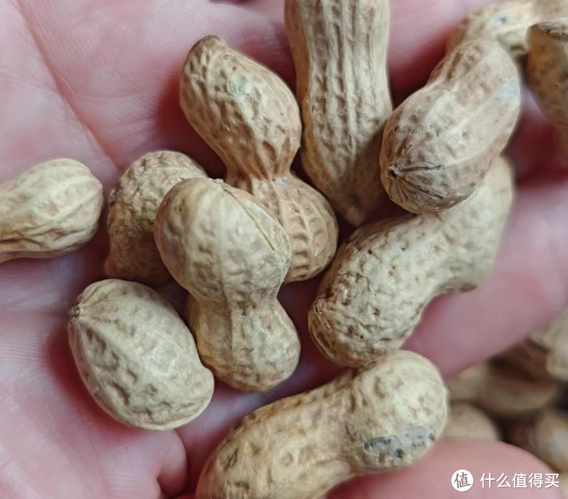 老街口蒜香花生：舌尖上的美味诱惑