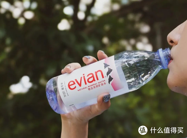 evian依云矿泉水：解锁健康饮水新风尚，品味生活每一刻