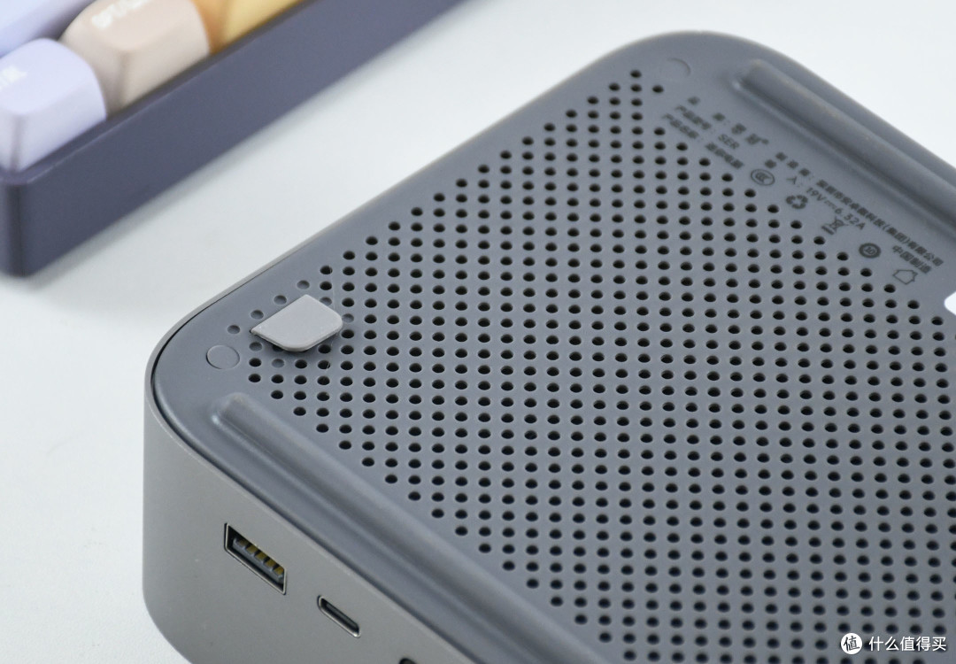 3K价位段的“静音型”高性能迷你电脑主机：零刻SER8上手简评