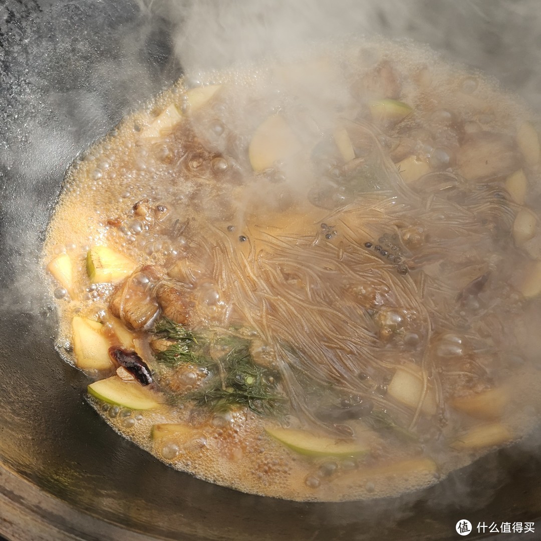 萝卜大肉炖粉条的教程来了，这样做超好吃哦