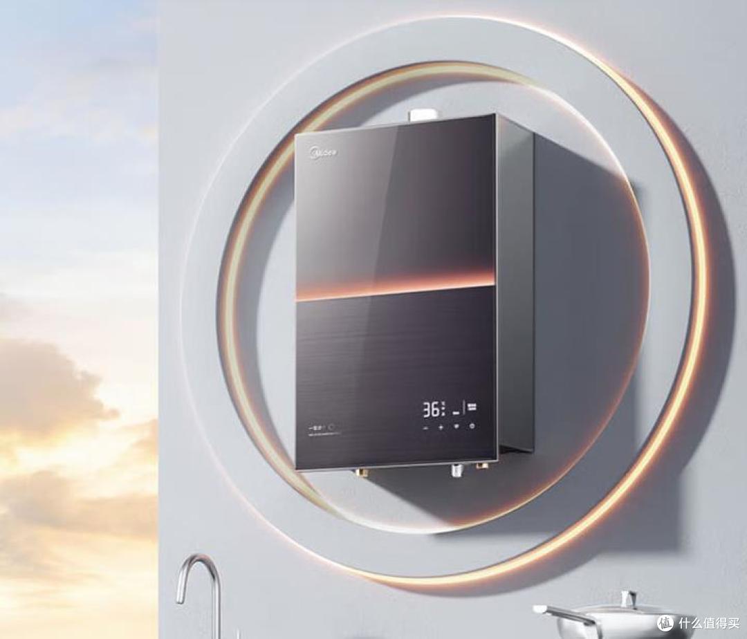 燃气热水器美的和海尔哪个好？商场导购道出实情：差距很明显！