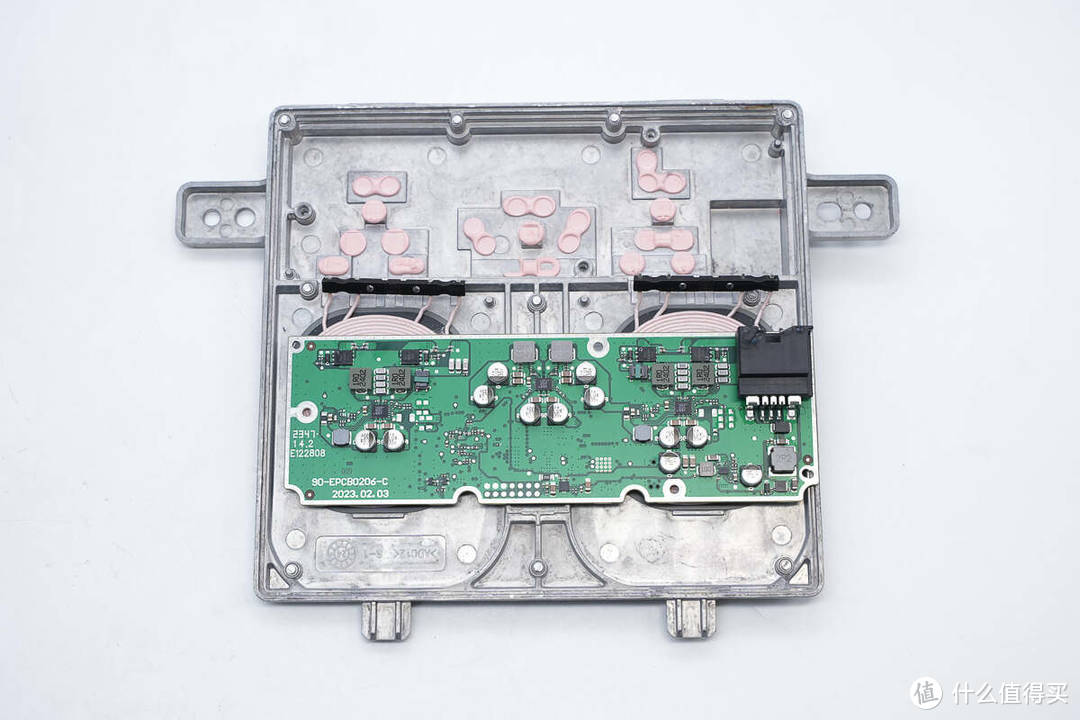 拆解报告：TESLA特斯拉WC5前装无线充电模块