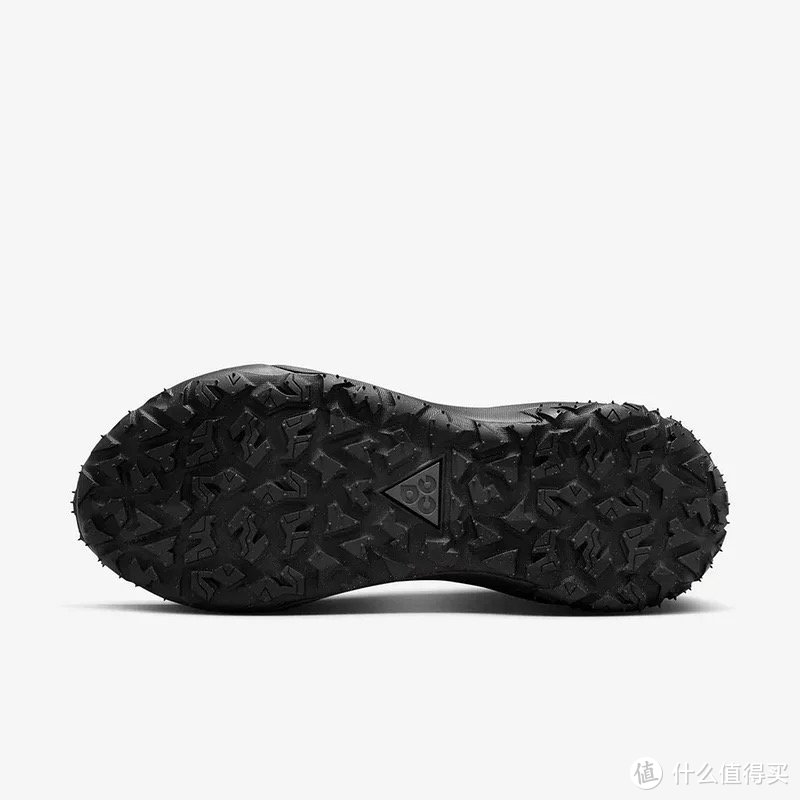 Nike ACG Mountain Fly 2：酷炫外观下的“脚部挑战”