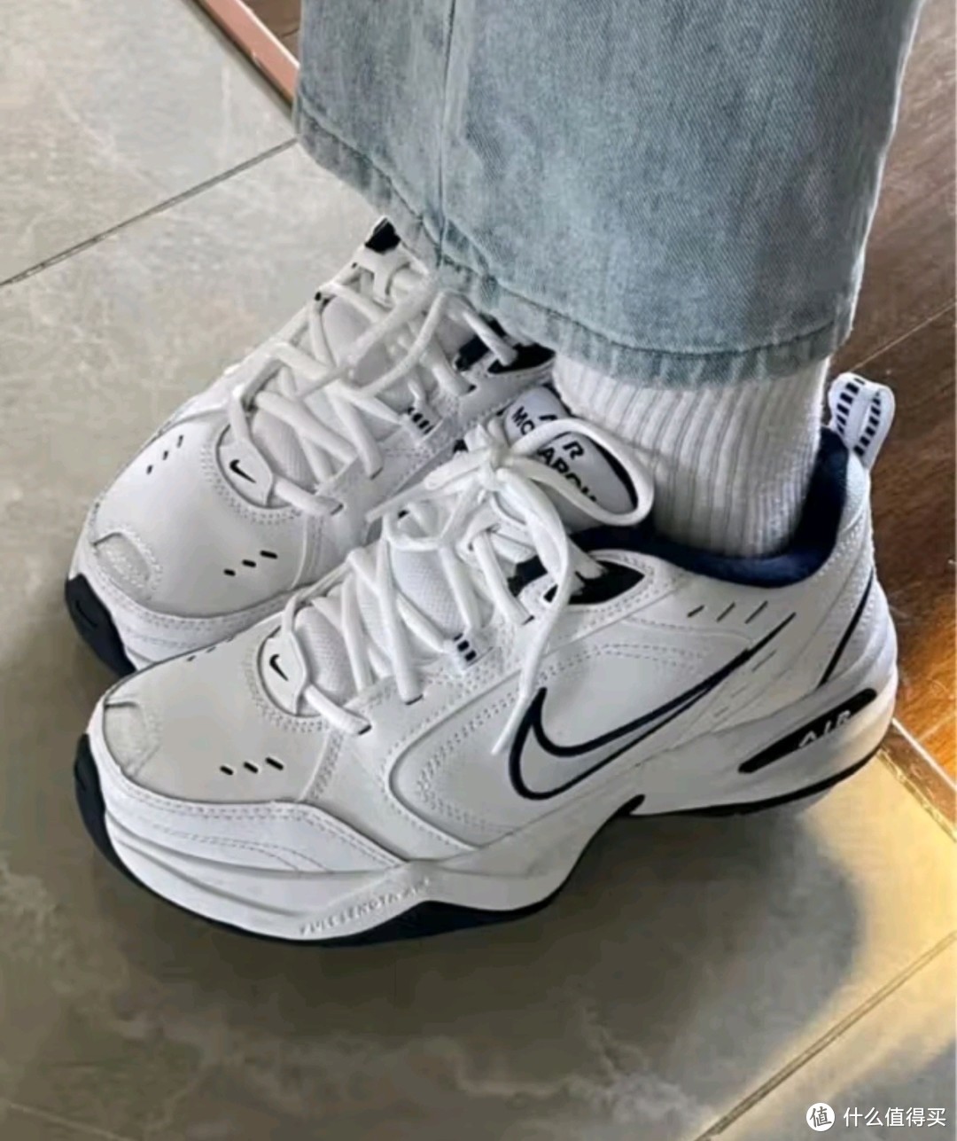 耐克（NIKE） 男子训练鞋老爹鞋  AIR MONARCH IV 415445-101 41