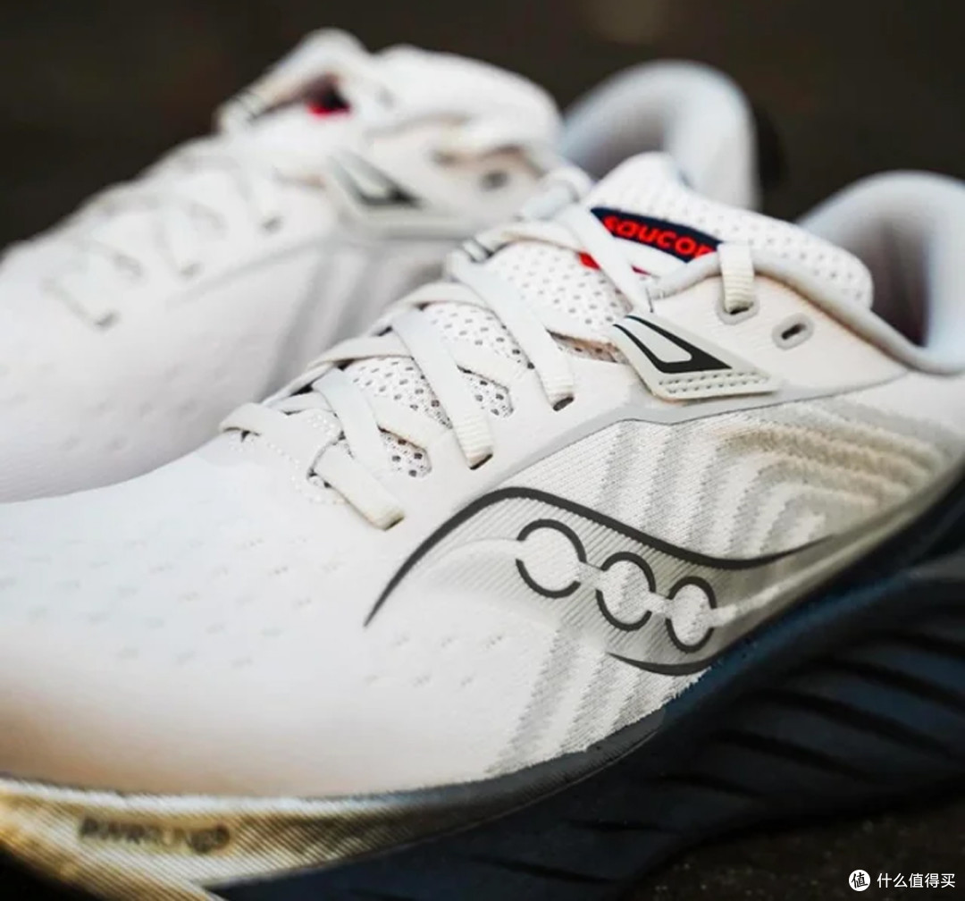 【24年跑鞋回顾】万字长文解析,各矩阵最值得买的15双跑鞋