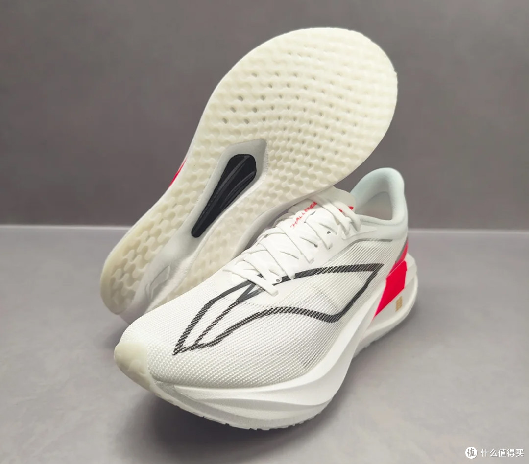 【24年跑鞋回顾】万字长文解析,各矩阵最值得买的15双跑鞋