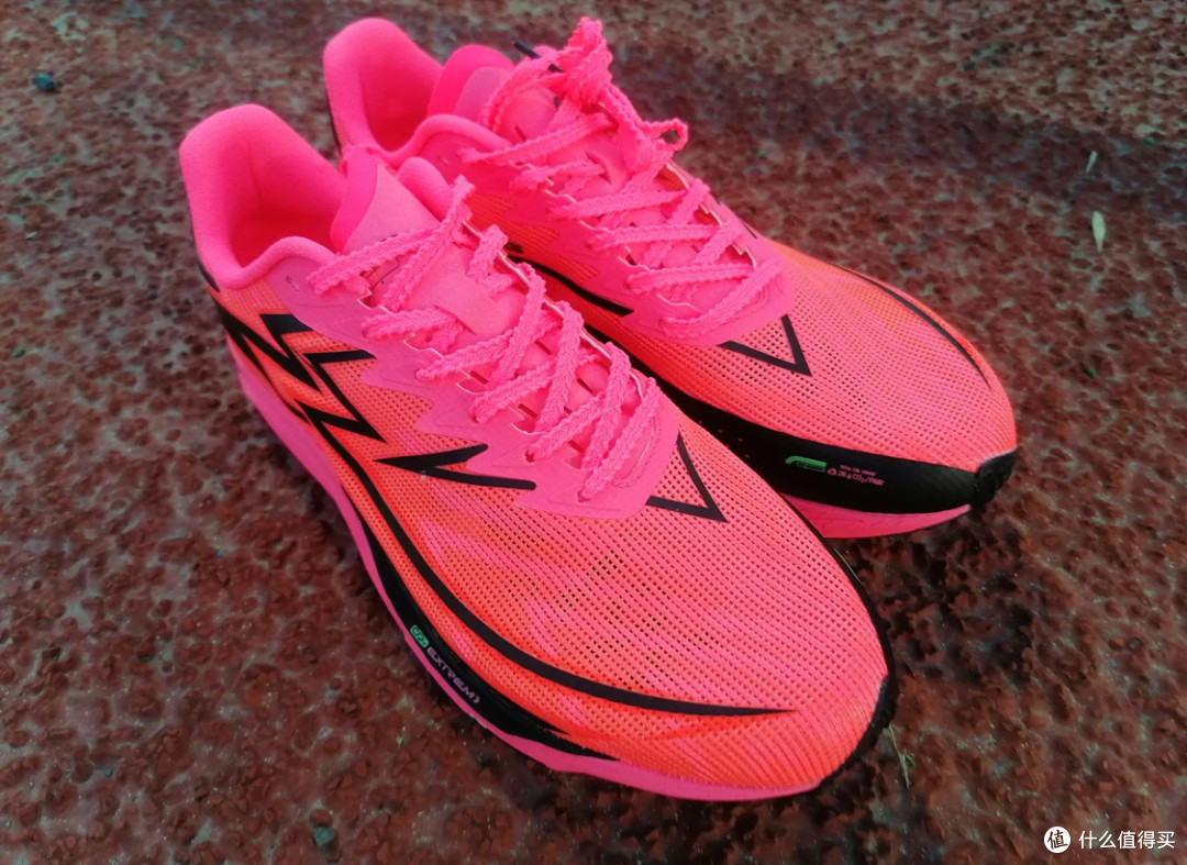 【24年跑鞋回顾】万字长文解析,各矩阵最值得买的15双跑鞋