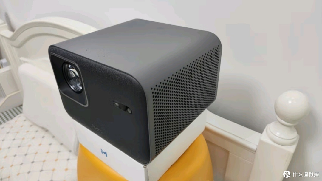 Redmi 投影仪 3 プロジェクター 小米Redmi投影仪3 Pro：打造智能家庭影院的新选择_投影仪_什么值得买