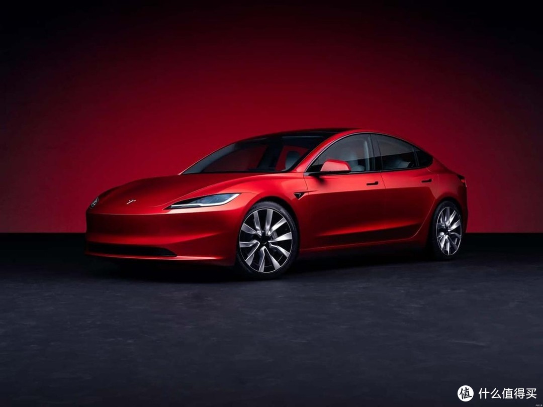 智界新S7与Model 3，谁才是年轻人的优选车型?智界新S7给答案