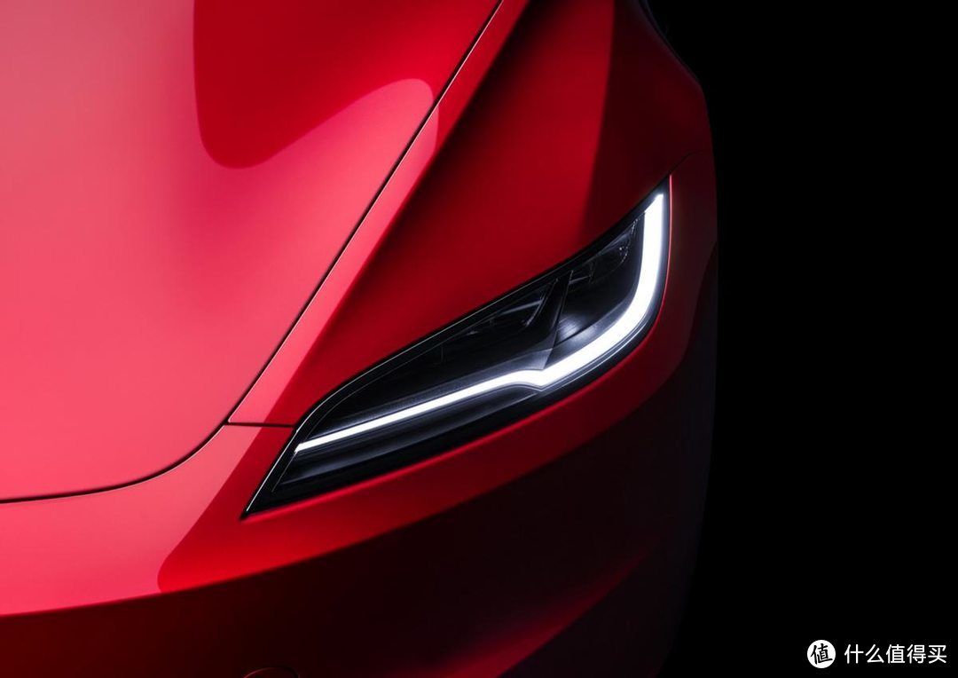 智界新S7与Model 3，谁才是年轻人的优选车型?智界新S7给答案